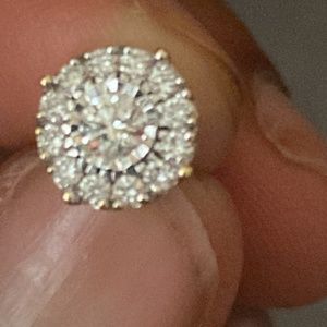 this beautiful diamond earring